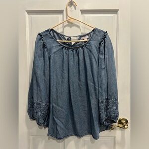 LC LAUREN CONRAD Blue Chambray 3/4 Sleeves Keyhole Lace Peasant Top SIZE LARGE